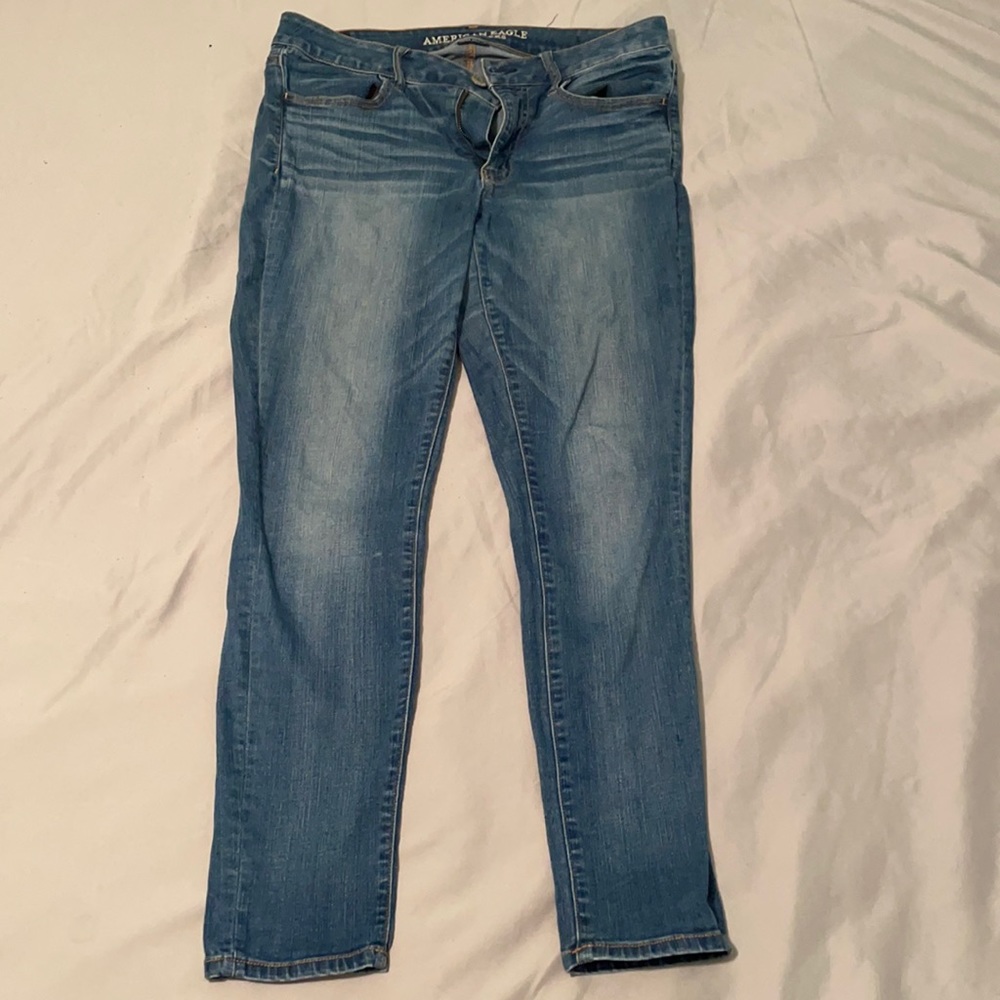 American eagle light wash jeggings